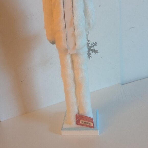 NWT 16" Yeti Nutcracker Bigfoot Furry Christmas Holiday Decor Michael's Ashland - Picture 10 of 13